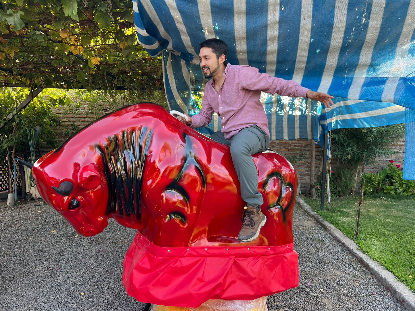 Toro Mecanico Big Red