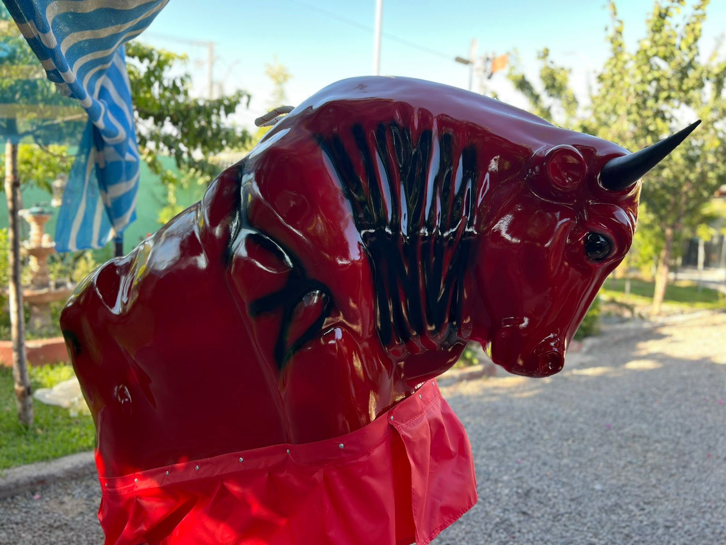 Toro Mecanico Big Red