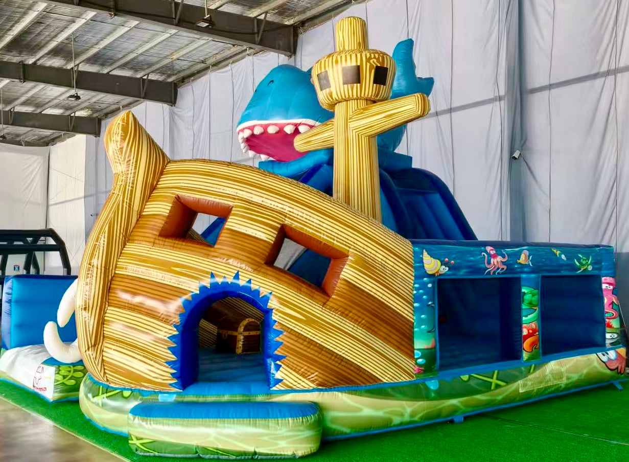 Juego Inflable Barco Hundido 7x6,5x6,5